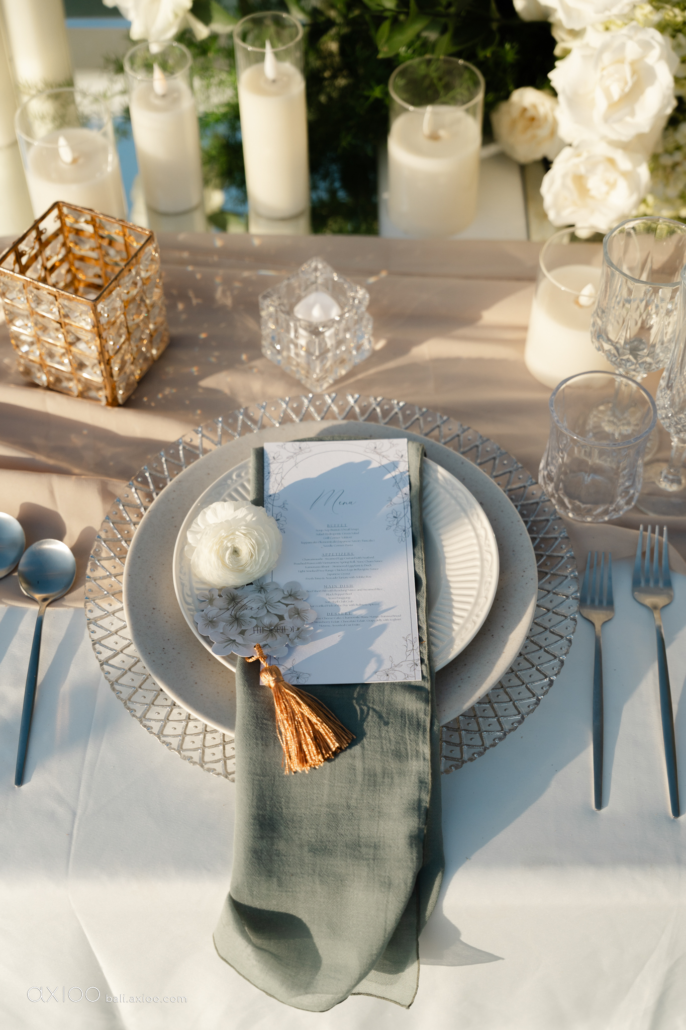 Axioo: Before the Shutter Clicks